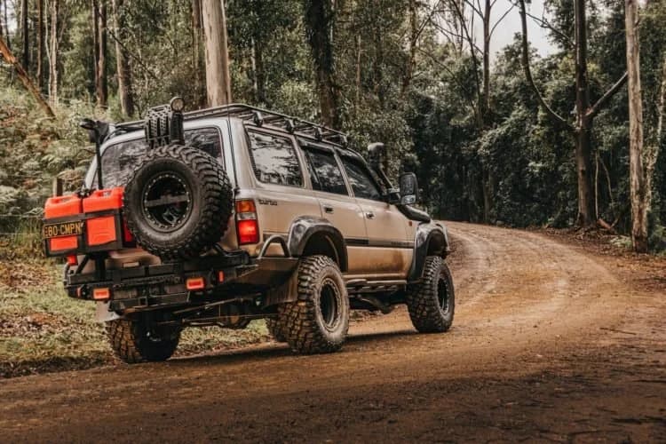 Four-wheel driving through Barrington Tops